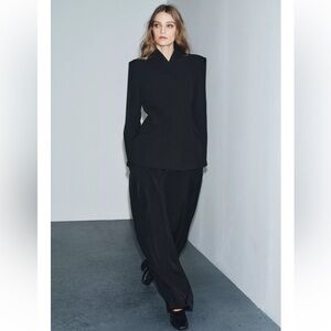 ZARA VIRAL FITTED BLAZER ZW COLLECTION